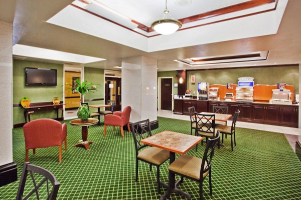 Holiday Inn Express & Suites HINESVILLE EAST - FORT STEWART (Hinesville)